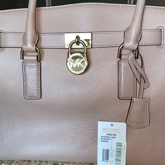 Michael Kors Hamilton Large East West Leather Satchel - Picture 7 of 10